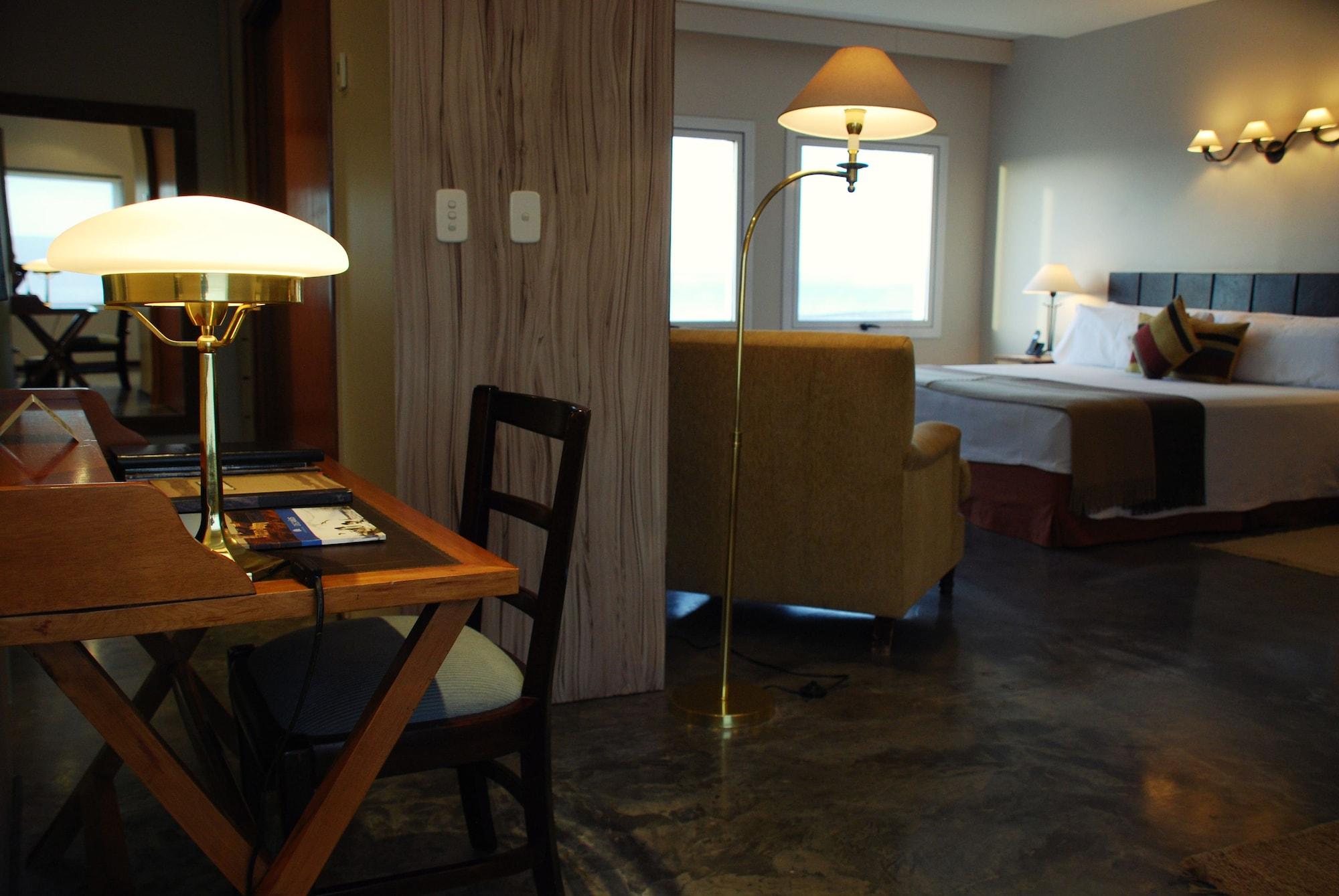 Hotel Territorio Puerto Madryn Exterior photo
